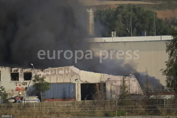 Segundo Es-Alert por cambio del viento tras incendio Azuqueca